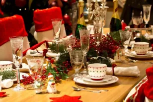 Γιατί το χριστουγεννιάτικο τραπέζι μας παχαίνει όσο κανένα άλλο!