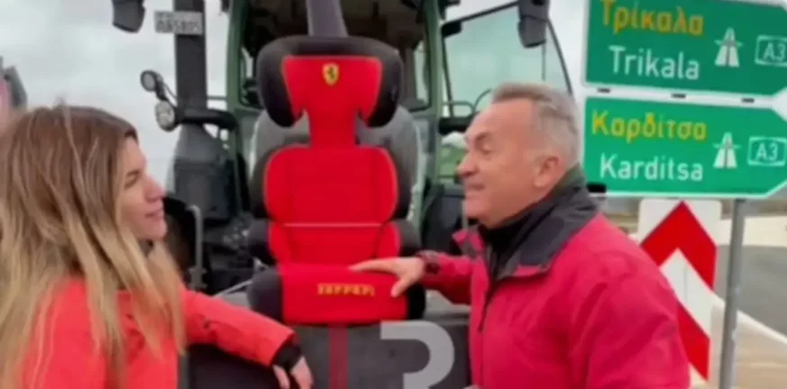 Αγρότης δώρισε στην κόρη του κάθισμα Ferrari, το τοποθέτησε μπροστά στο τρακτέρ της