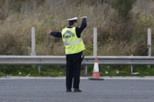 Χαλικιδική: Άλλοι 26 αστυνομικοί και 54 ιδιώτες στη δικογραφία για «φακελάκια» για σβήσιμο κλήσεων