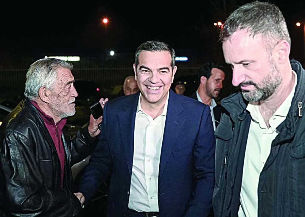 Ο Αλέξης Τσίπρας επιβεβαίωσε και στην Πάτρα ότι είναι σε φάση προεργασίας: Έχει δρόμο ακόμα για την Ιθάκη Ο Αλέξης Τσίπρας επιβεβαίωσε και στην Πάτρα ότι είναι σε φάση προεργασίας: Έχει δρόμο ακόμα για την Ιθάκη