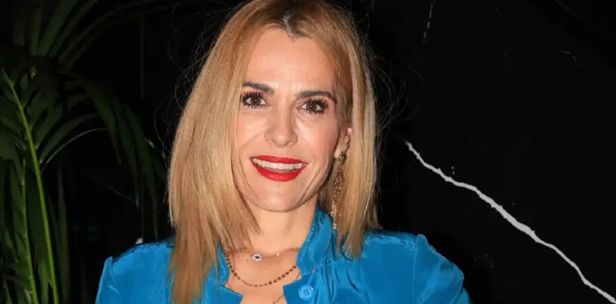 Η Τζένη Μπότση θυμάται τις ερωτικές σκηνές με Τζώρτζογλου: «Ξεχνούσα και το όνομά μου από το άγχος»