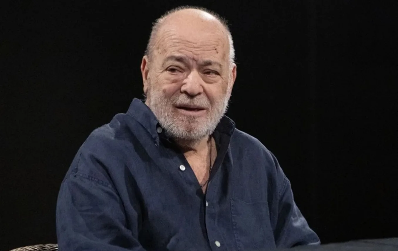 Οι αναρτήσεις του ηθοποιού Χρήστου Βαλαβανίδη, από το νοσοκομείο