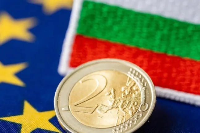 Η Βουλγαρία αποχαιρετά το λεβ και μπαίνει στο ευρώ: Ενθουσιασμός, φόβοι και έντονες αντιδράσεις πριν την 1η Ιανουαρίου 2026