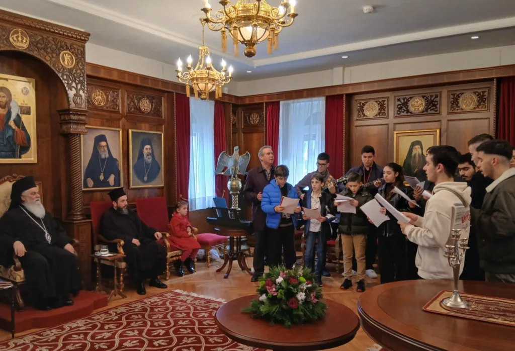 Ευχές προς τον Σεβασμιώτατο Μητροπολίτη Καλαβρύτων και Αιγιαλείας κ. Ιερώνυμο ενόψει Χριστουγέννων, ΦΩΤΟ