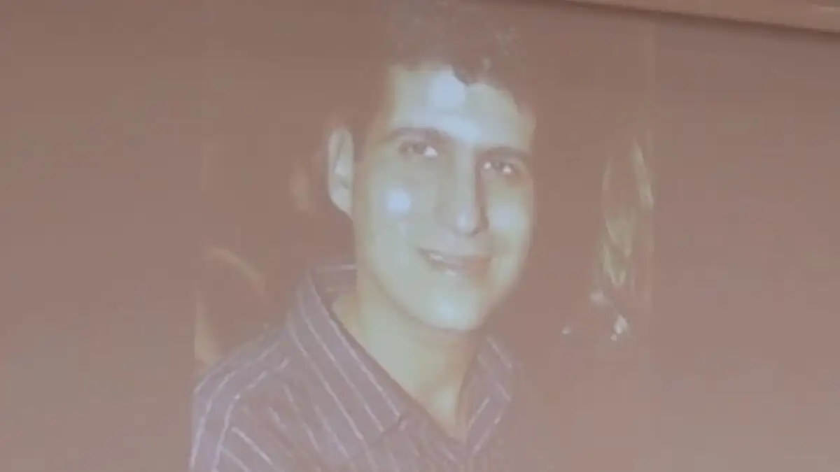 «Εάν μπορούσε να μας μιλήσει αυτό θα ήθελε και ο ίδιος», συγκλόνισε η μητέρα που δώρισε τα όργανα του γιου της «Εάν μπορούσε να μας μιλήσει αυτό θα ήθελε και ο ίδιος», συγκλόνισε η μητέρα που δώρισε τα όργανα του γιου της