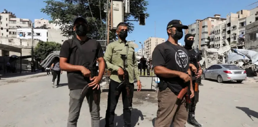 Σε τεντωμένο σχοινί η εκεχειρία στη Γάζα: Ο αφοπλισμός της Χαμάς «κλειδί» και αγκάθι για την επόμενη φάση