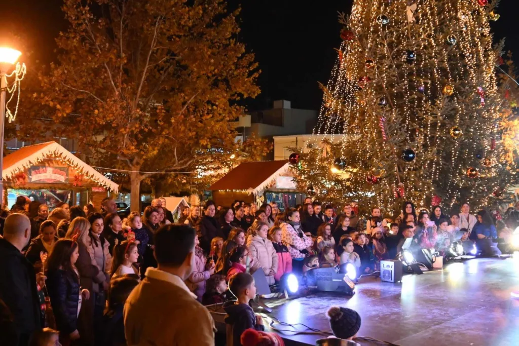 Χριστουγεννιάτικο πάρτι γεμάτο μουσική και χαμόγελα με τους Xanazoo στην Κάτω Αχαΐα