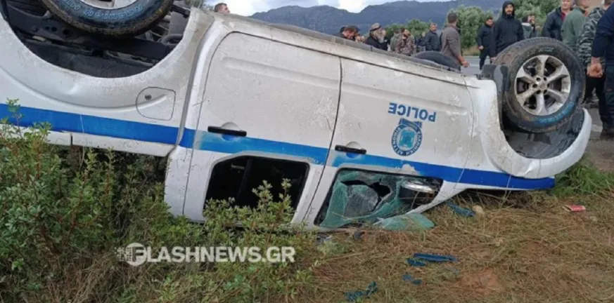 Σοβαρά επεισόδια έξω από το αεροδρόμιο Χανίων: Αγρότες έσπασαν μπλόκο της ΕΛΑΣ, δύο τραυματίες- Τεταμένο το κλίμα και στο Ηράκλειο ΒΙΝΤΕΟ