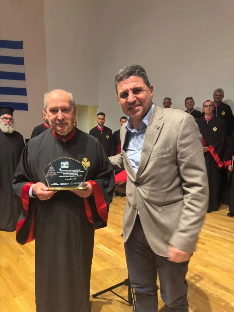 «Μαγικά Χριστούγεννα» της Χορωδίας Φωκαεύς στην Αθήνα ΦΩΤΟ «Μαγικά Χριστούγεννα» της Χορωδίας Φωκαεύς στην Αθήνα ΦΩΤΟ