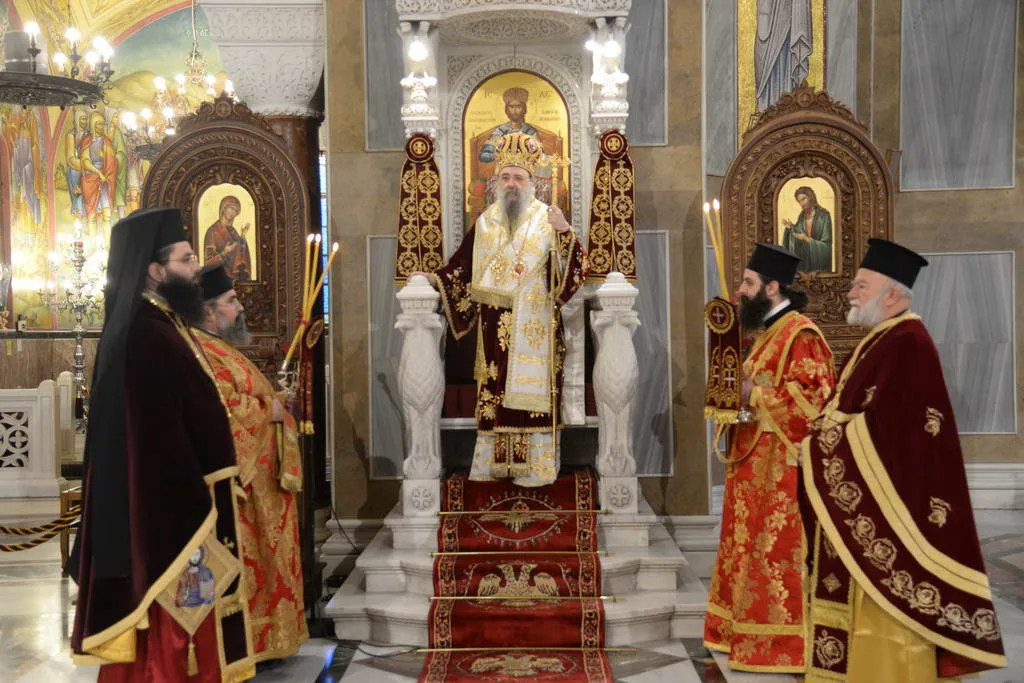 Μεγάλη προσέλευση πιστών στους Ναούς της Πάτρας τα Χριστούγεννα – Κέντρο αναφοράς ο Άγιος Ανδρέας ΦΩΤΟ