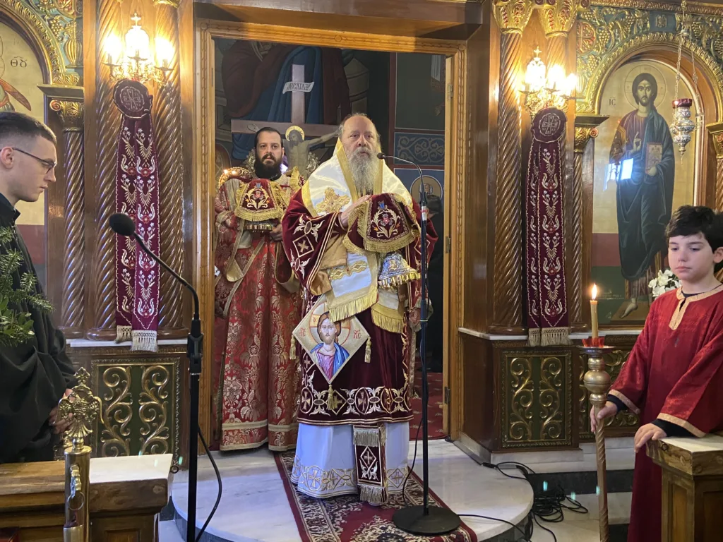 Μεγάλη προσέλευση πιστών στους Ναούς της Πάτρας τα Χριστούγεννα – Κέντρο αναφοράς ο Άγιος Ανδρέας ΦΩΤΟ