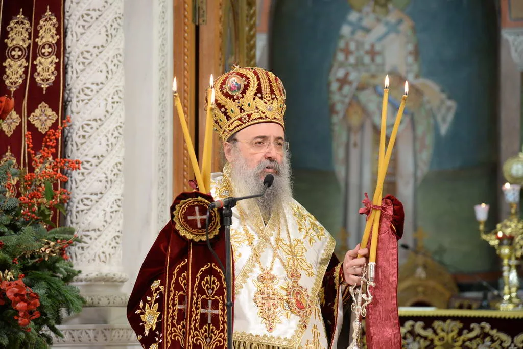 Μεγάλη προσέλευση πιστών στους Ναούς της Πάτρας τα Χριστούγεννα – Κέντρο αναφοράς ο Άγιος Ανδρέας ΦΩΤΟ