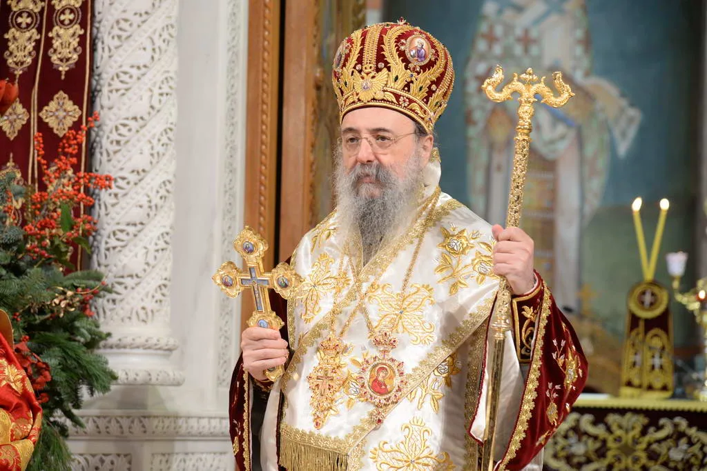 Μεγάλη προσέλευση πιστών στους Ναούς της Πάτρας τα Χριστούγεννα – Κέντρο αναφοράς ο Άγιος Ανδρέας ΦΩΤΟ