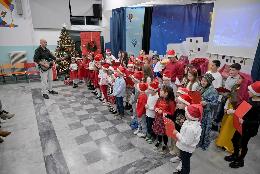 Γιορτινές στιγμές και δημιουργία στα ΚΔΑΠ του Δήμου Πατρέων: Χριστουγεννιάτικες εκδηλώσεις με πρωταγωνιστές τα παιδιά ΦΩΤΟ
