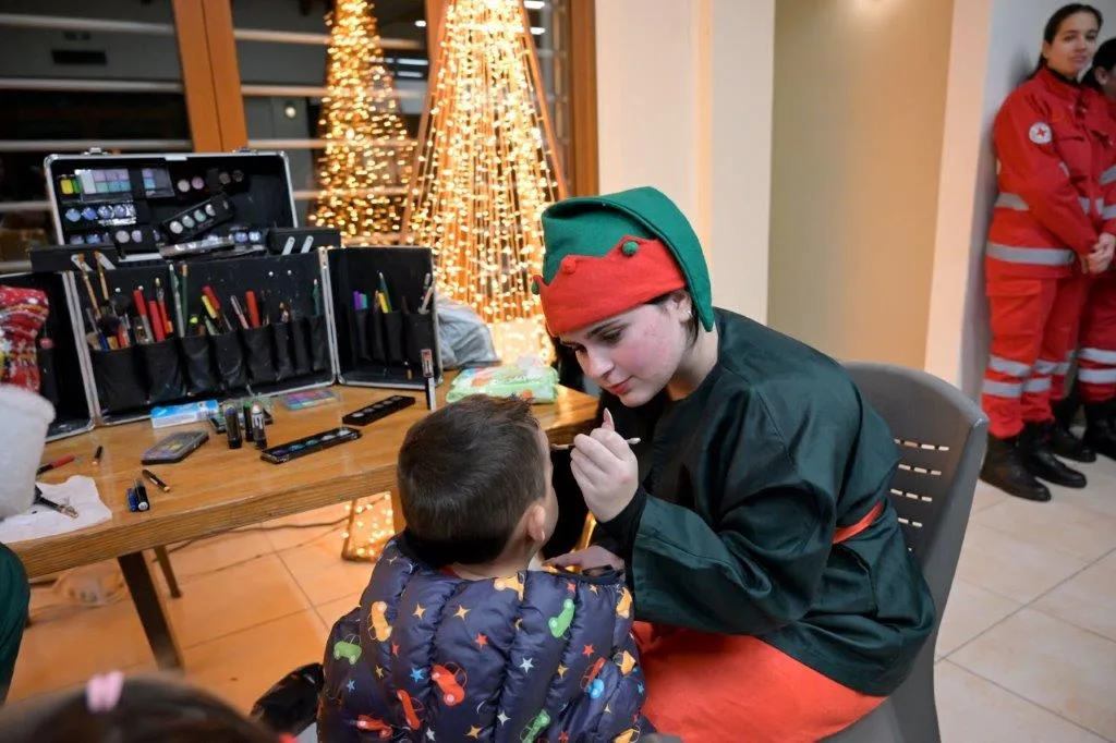 Συνεχίζονται οι γιορτινές εκδηλώσεις του Δήμου Πατρέων: Γιορτή για τα παιδιά και πλούσιο πρόγραμμα έως τα Χριστούγεννα ΦΩΤΟ