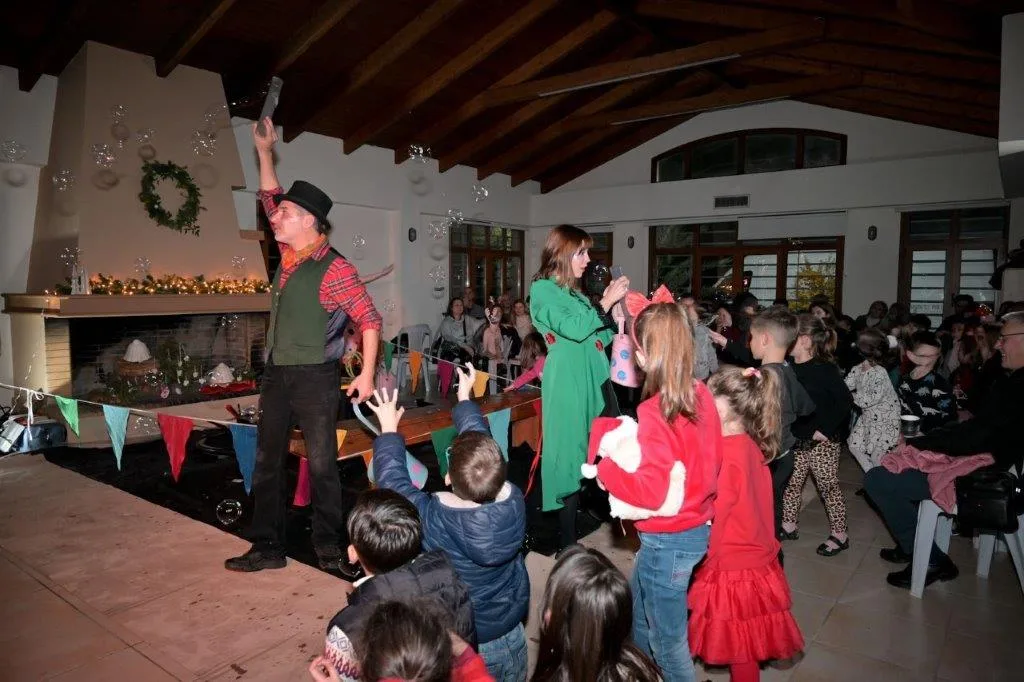 Συνεχίζονται οι γιορτινές εκδηλώσεις του Δήμου Πατρέων: Γιορτή για τα παιδιά και πλούσιο πρόγραμμα έως τα Χριστούγεννα ΦΩΤΟ