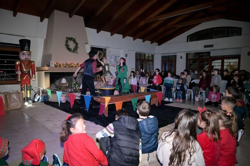 Συνεχίζονται οι γιορτινές εκδηλώσεις του Δήμου Πατρέων: Γιορτή για τα παιδιά και πλούσιο πρόγραμμα έως τα Χριστούγεννα ΦΩΤΟ