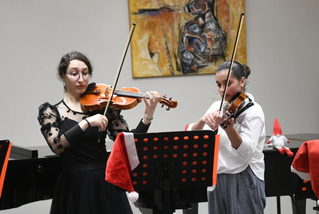 Συνεχίζονται οι γιορτινές εκδηλώσεις του Δήμου Πατρέων: Γιορτή για τα παιδιά και πλούσιο πρόγραμμα έως τα Χριστούγεννα ΦΩΤΟ