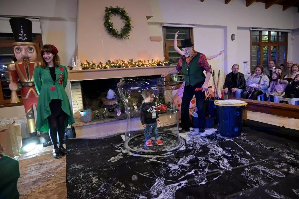 Συνεχίζονται οι γιορτινές εκδηλώσεις του Δήμου Πατρέων: Γιορτή για τα παιδιά και πλούσιο πρόγραμμα έως τα Χριστούγεννα ΦΩΤΟ