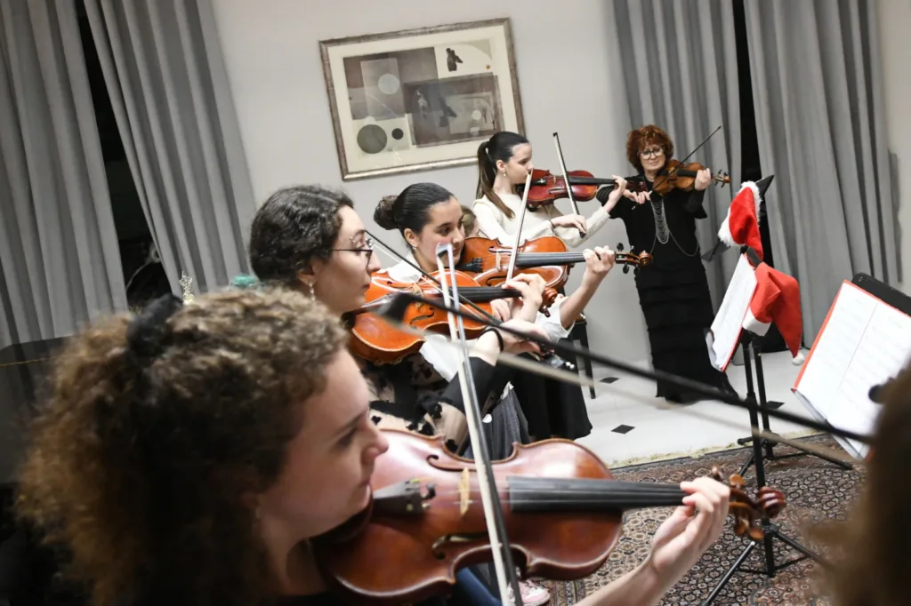 Συνεχίζονται οι γιορτινές εκδηλώσεις του Δήμου Πατρέων: Γιορτή για τα παιδιά και πλούσιο πρόγραμμα έως τα Χριστούγεννα ΦΩΤΟ