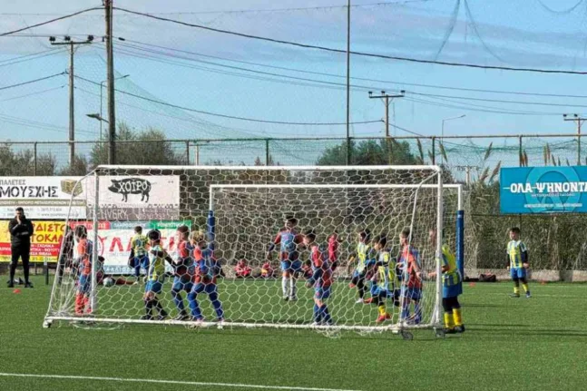 Γιορτή αθλητισμού στην Πάτρα: Χριστουγεννιάτικο τουρνουά ποδοσφαίρου στα Ζαρουχλέικα και τιμητικό τουρνουά μπάσκετ στη μνήμη του Νίκου Μοίραλη ΦΩΤΟ