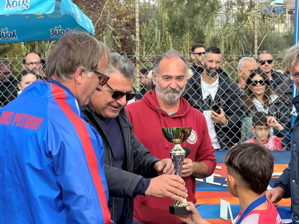 Γιορτή αθλητισμού στην Πάτρα: Χριστουγεννιάτικο τουρνουά ποδοσφαίρου στα Ζαρουχλέικα και τιμητικό τουρνουά μπάσκετ στη μνήμη του Νίκου Μοίραλη ΦΩΤΟ