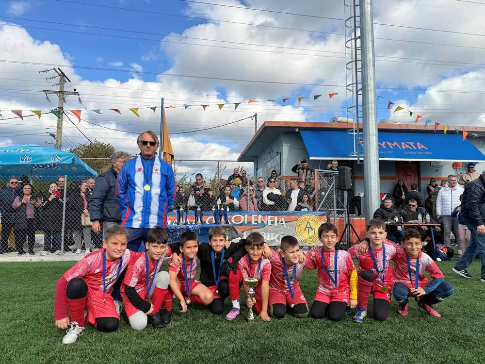 Γιορτή αθλητισμού στην Πάτρα: Χριστουγεννιάτικο τουρνουά ποδοσφαίρου στα Ζαρουχλέικα και τιμητικό τουρνουά μπάσκετ στη μνήμη του Νίκου Μοίραλη ΦΩΤΟ