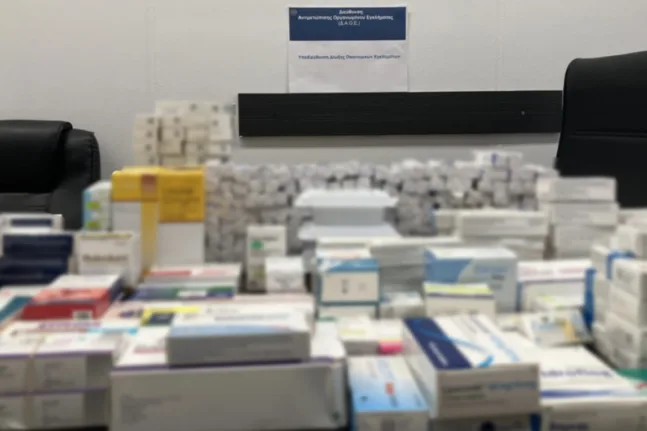 Προφυλακίστηκε ο 34χρονος φαρμακοποιός για τις πλαστές συνταγές σε βάρος του ΕΟΠΥΥ