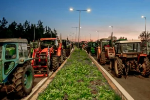 Επίθεση αγροτοσυνδικαλιστή στον Κουτσούμπα: «Το ΚΚΕ δεν θέλει να λύσει προβλήματα»