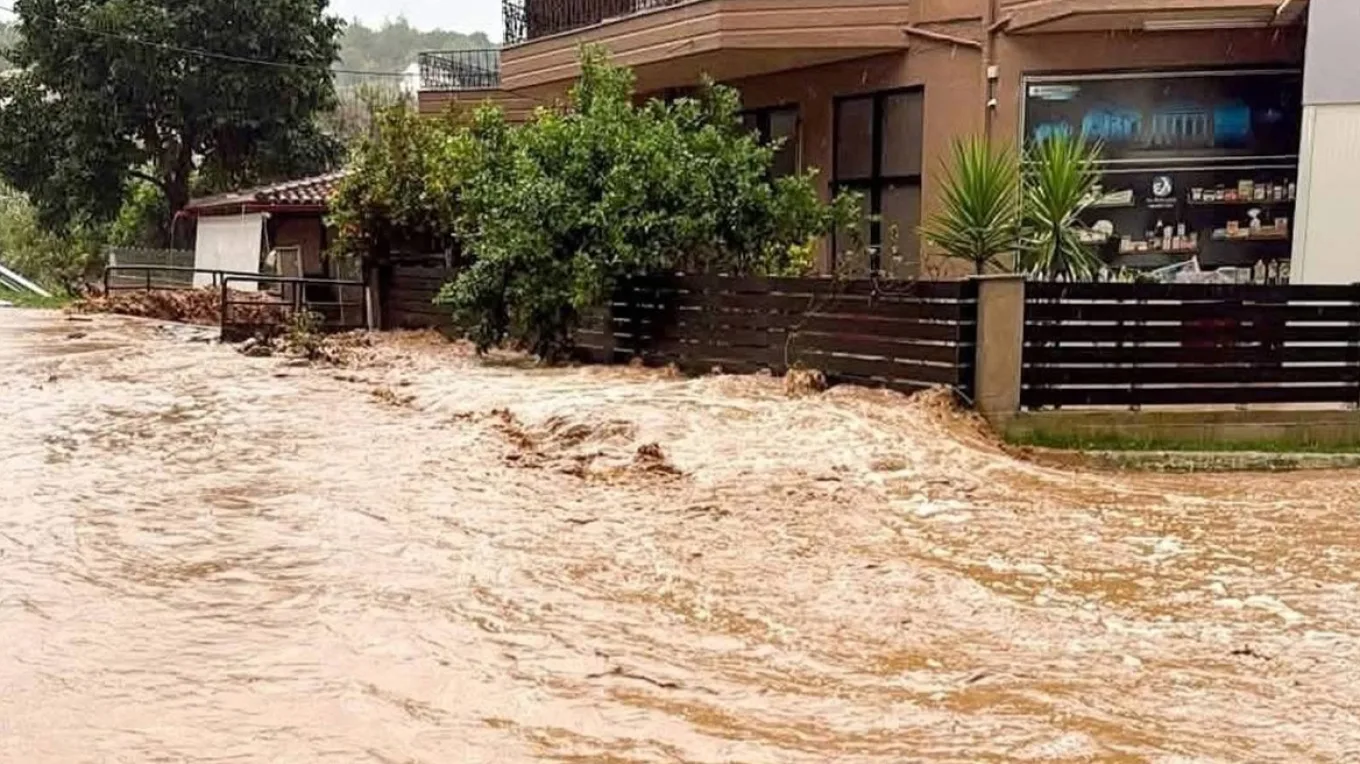 Τζουμέρκα: Ρεκόρ, ξεπέρασε το ένα μέτρο η βροχή που έπεσε τον Νοέμβριο Τζουμέρκα: Ρεκόρ, ξεπέρασε το ένα μέτρο η βροχή που έπεσε τον Νοέμβριο