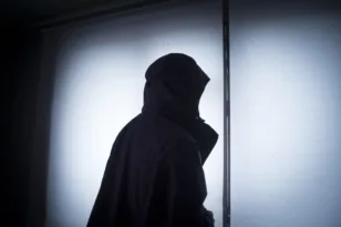 Προσοχή στις εφαρμογές γνωριμιών: Πώς να εντοπίσετε πιθανό stalker