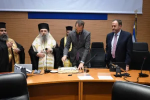 Πρωτοχρονιάτικο μήνυμα Φαρμάκη: «Σήμερα αρχίζει ένας νέος κύκλος προσπάθειας» ΦΩΤΟ-ΒΙΝΤΕΟ