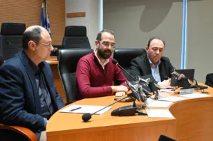 « Τώρα είναι η στιγμή να τελειώσουμε με τον ιο», σαφές μήνυμα του Περιφερειάρχη στη σύσκεψη για την ευλογιά