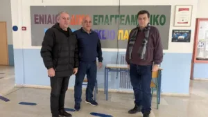 Πάτρα: 114 μαθητές στοιβάζονται και οι χώροι ρημάζουν Πάτρα: 114 μαθητές στοιβάζονται και οι χώροι ρημάζουν