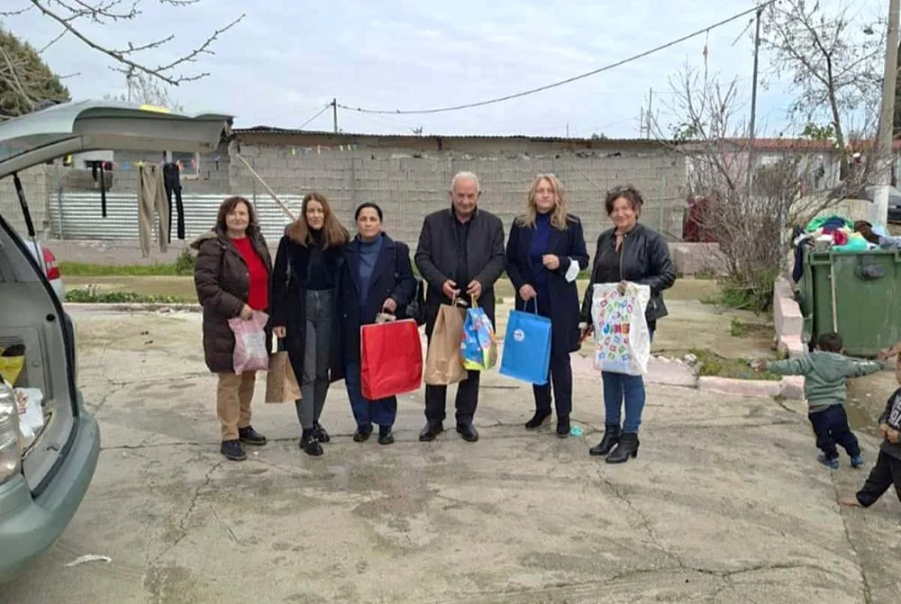 Εμβολιαστική παρέμβαση για παιδιά Ρομά στα Τσιχλεΐκα: Πρωτοβουλία του Δήμου Ήλιδας για την υγεία και την ένταξη Εμβολιαστική παρέμβαση για παιδιά Ρομά στα Τσιχλεΐκα: Πρωτοβουλία του Δήμου Ήλιδας για την υγεία και την ένταξη