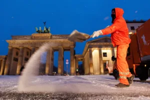 Η κακοκαιρία σαρώνει την Ευρώπη! Χιονοκαταιγίδες, θυελλώδεις άνεμοι και πολικές θερμοκρασίες, -20 στη Γερμανία