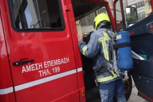 Πάτρα: Νεκρός άνδρας στον Καστελλόκαμπο από φωτιά στο σπίτι του