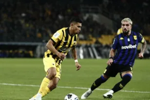 Αθλητικές μεταδόσεις: Με Άρης – ΑΕΚ και Παναθηναϊκός – Πανσερραϊκός για τη Super League – Που δείχνει τους αγώνες