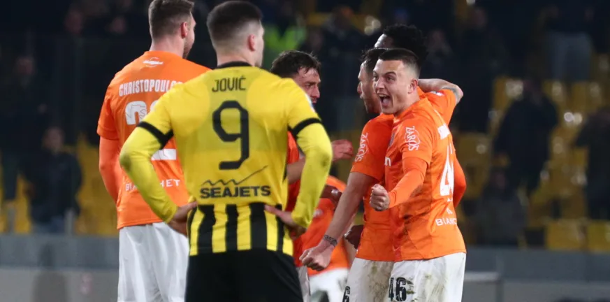 ΑΕΚ-ΟΦΗ 0-1: «Πεντοζάλι» στη Νέα Φιλαδέλφεια και πρόκριση για τους Κρητικούς