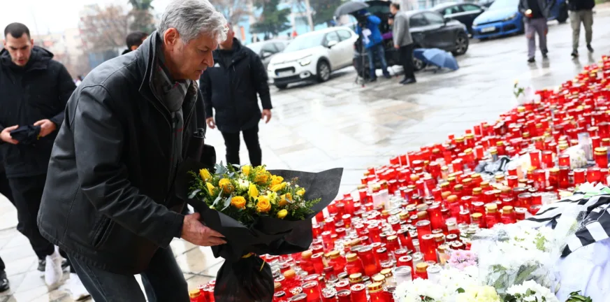Η αλληλεγγύη των οπαδών, ο θάνατος των 7 παλικαριών του ΠΑΟΚ ένωσε όλες τις ομάδες, κασκόλ Ολυμπιακού, Παναθηναϊκού, Άρη, ΑΕΚ στην Τούμπα, ΦΩΤΟ