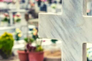 Ρομά έκλεψε οστά και ζητά λύτρα από άλλον Ρομά για να τα επιστρέψει!