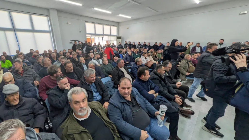 Αγρότες: «Ναι» σε διάλογο με την κυβέρνηση - Τι αποφάσισε η Πανελλαδική Επιτροπή Μπλόκων