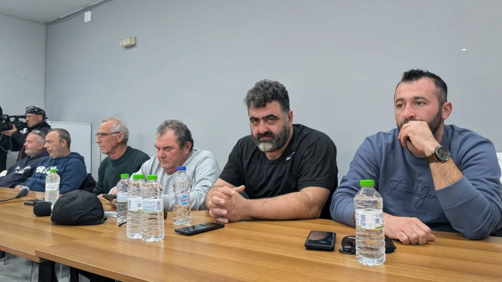 Αγρότες: «Ναι» σε διάλογο με την κυβέρνηση - Τι αποφάσισε η Πανελλαδική Επιτροπή Μπλόκων