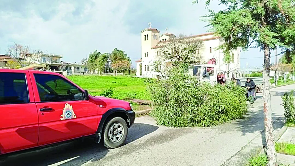Στο έλεος του Θεού όλη η Αιγιάλεια: Αναστάτωση και λαχτάρα λόγω της σφοδρής κακοκαιρίας
