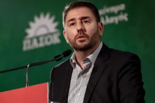 Ανδρουλάκης: «Αν το ΠΑΣΟΚ δεν είναι πρώτο κόμμα, η Νέα Δημοκρατία θα μείνει» – Μήνυμα για συμμαχίες, οικονομία και εξωτερική πολιτική