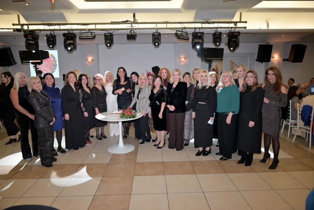 «Αχαιών Αγάπης Γεύμα»: Μήνυμα ζωής και προσφοράς από την «Καλλιπάτειρα» στην Πάτρα ΦΩΤΟ