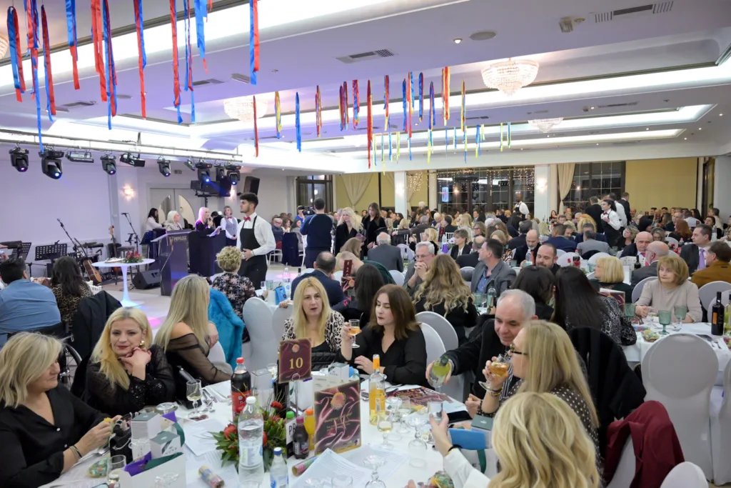 «Αχαιών Αγάπης Γεύμα»: Μήνυμα ζωής και προσφοράς από την «Καλλιπάτειρα» στην Πάτρα ΦΩΤΟ