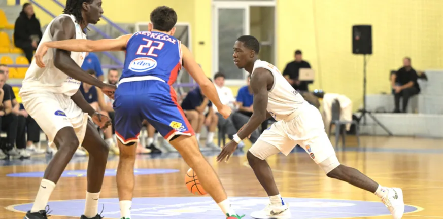 Αποκάλυψη: Η ταυτότητα του Αμερικανού παίκτη ομάδας της Elite League, στον οποίο Αστυνομικοί της Τροχαίας Αθηνών πέρασαν χειροπέδες!