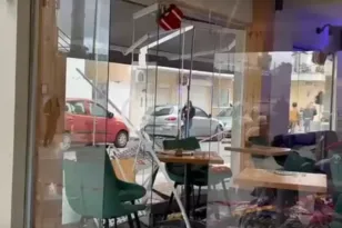 Πάτρα - Προσφυγικά: Επεισόδια και εκτεταμένες φθορές μετά τον θάνατο του 30χρονου Κώστα ΦΩΤΟ