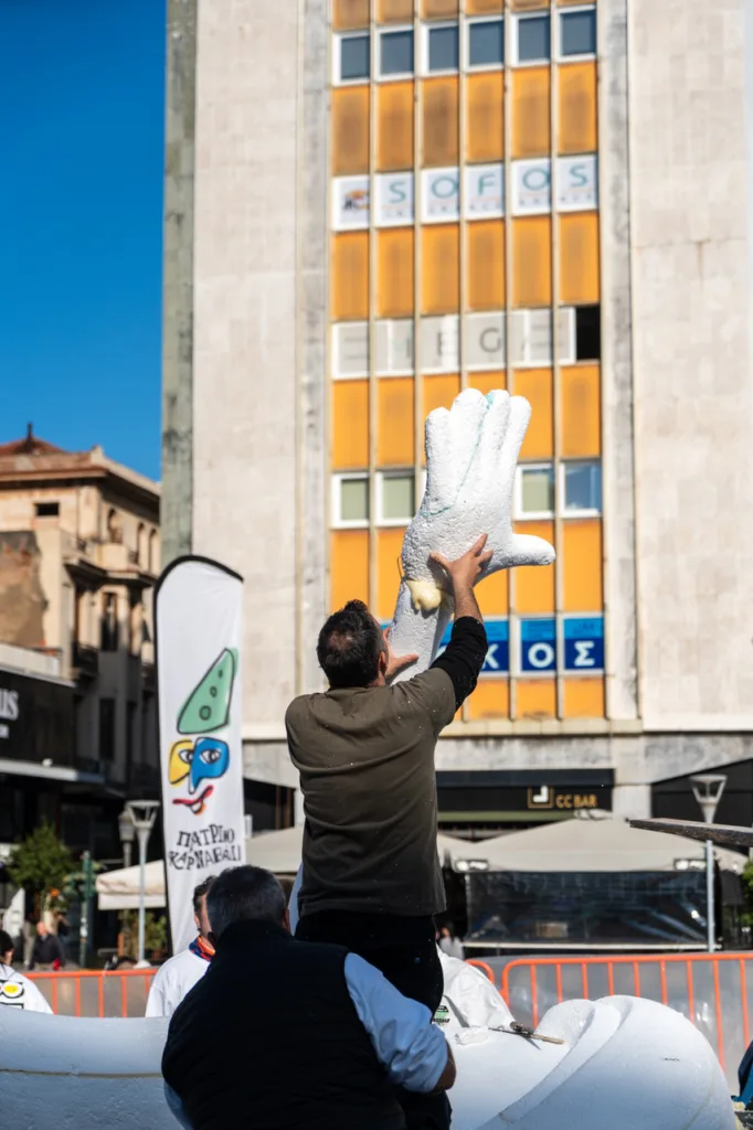 Carni-LAB στην Πλατεία Γεωργίου: Το Καρναβάλι στήνει ανοιχτό εργαστήρι στο κέντρο της Πάτρας ΦΩΤΟ